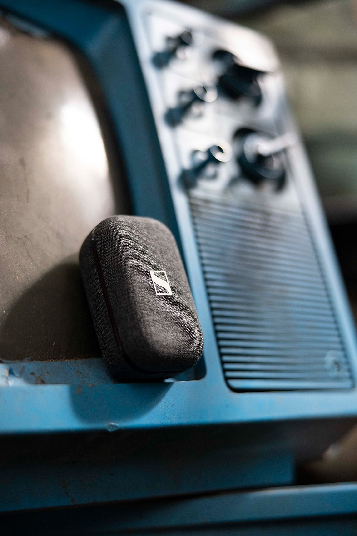 BL_SENNHEISER_12